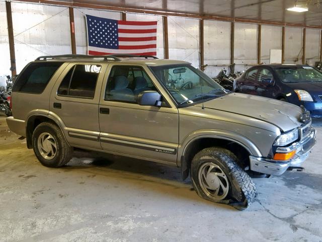 1GNDT13W7Y2255153 - 2000 CHEVROLET BLAZER GRAY photo 9