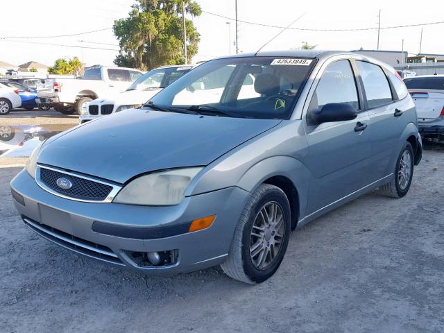 1FAFP37N46W143120 - 2006 FORD FOCUS ZX5 GREEN photo 2