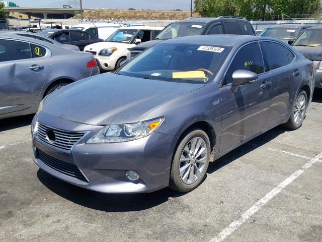 JTHBW1GG1E2051212 - 2014 LEXUS ES 300H GRAY photo 2