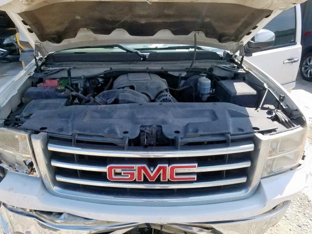 1GTR1VE01CZ147003 - 2012 GMC SIERRA C15 WHITE photo 7