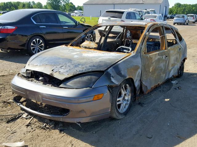 3FAFP37343R112818 - 2003 FORD FOCUS ZX5 BURN photo 2