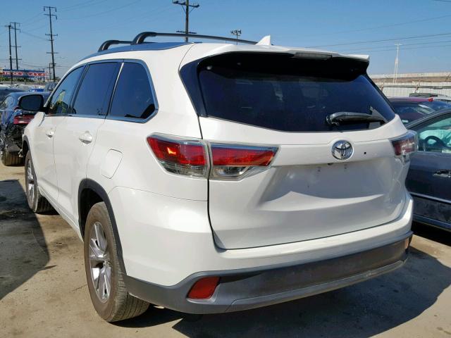 5TDKKRFH0FS106524 - 2015 TOYOTA HIGHLANDER WHITE photo 3