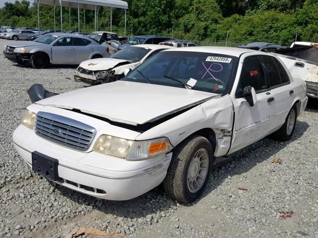 2FAFP74W51X121029 - 2001 FORD CROWN VICT WHITE photo 2