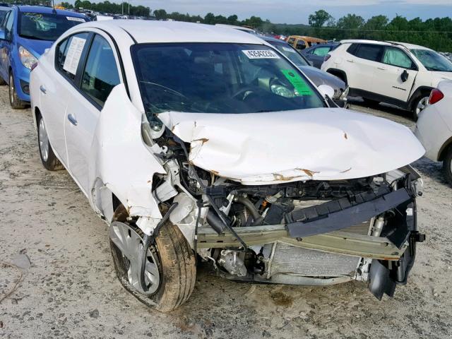 3N1CN7AP6HL843950 - 2017 NISSAN VERSA S WHITE photo 1