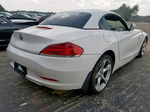 WBALM5C51BE378532 - 2011 BMW Z4 SDRIVE3 WHITE photo 4