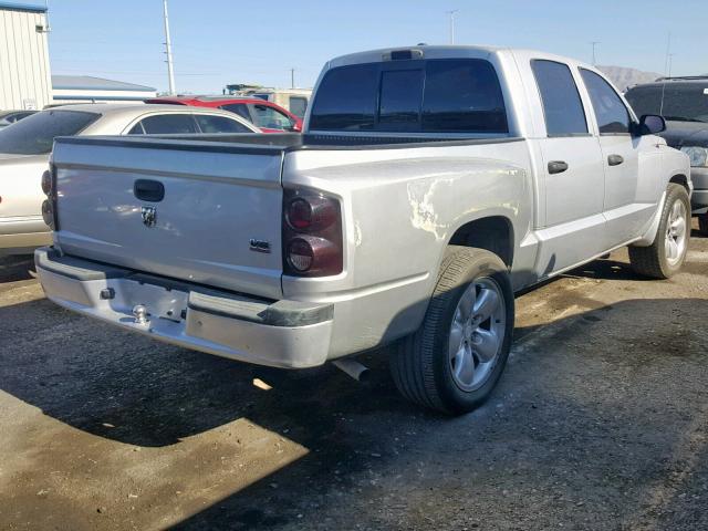 1D7HE48P87S171838 - 2007 DODGE DAKOTA QUA GRAY photo 4