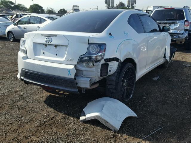 JTKJF5C73FJ012602 - 2015 TOYOTA SCION TC თეთრი ფოტო 4