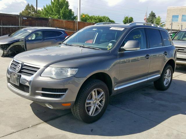 WVGBE77L38D067937 - 2008 VOLKSWAGEN TOUAREG 2 CHARCOAL photo 2