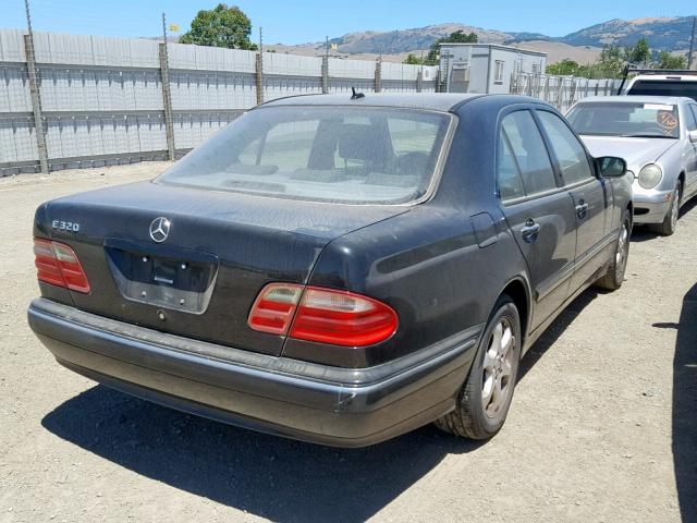 WDBJF65J62B462804 - 2002 MERCEDES-BENZ E 320 BLACK photo 4