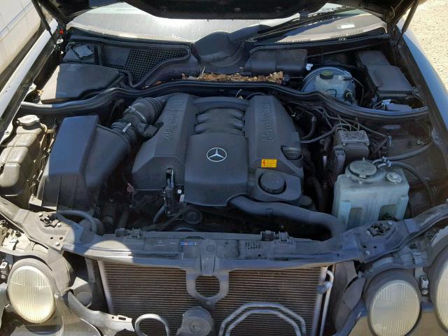 WDBJF65J62B462804 - 2002 MERCEDES-BENZ E 320 BLACK photo 7