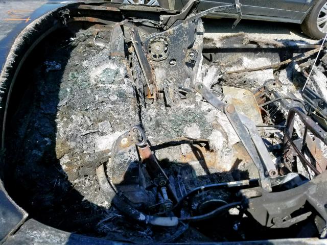 2G2FV32G312119981 - 2001 PONTIAC FIREBIRD T BURN photo 6