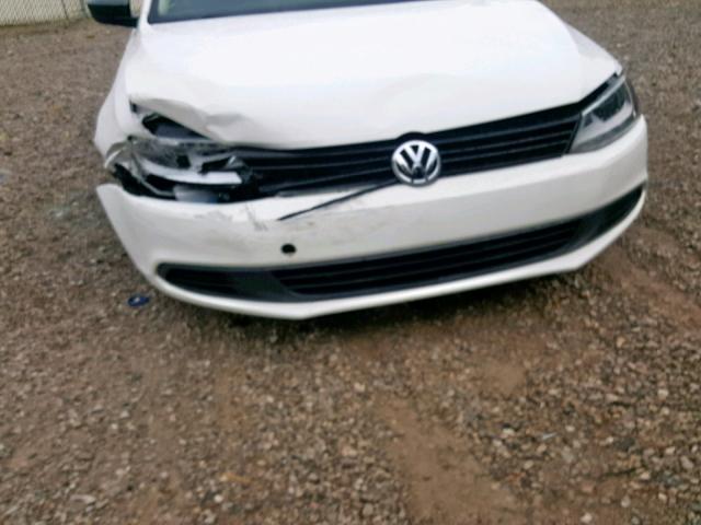 3VW1K7AJ5DM256732 - 2013 VOLKSWAGEN JETTA BASE WHITE photo 9