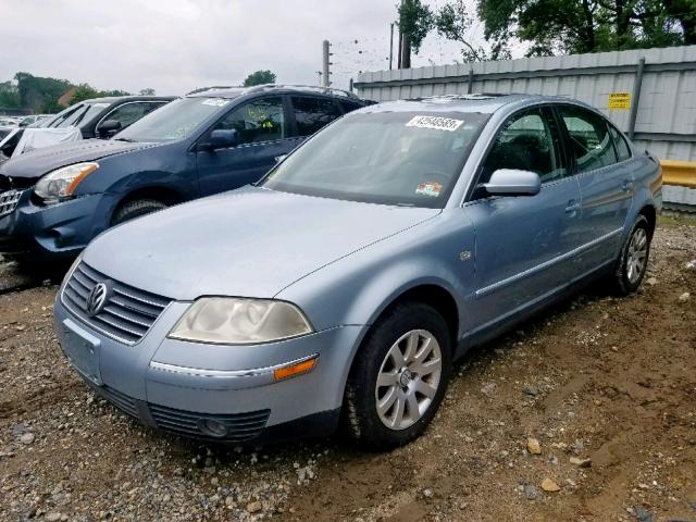 WVWPD63B02P438112 - 2002 VOLKSWAGEN PASSAT GLS BLUE photo 2