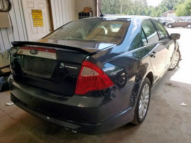 3FADP0L35AR233530 - 2010 FORD FUSION HYB BLACK photo 4