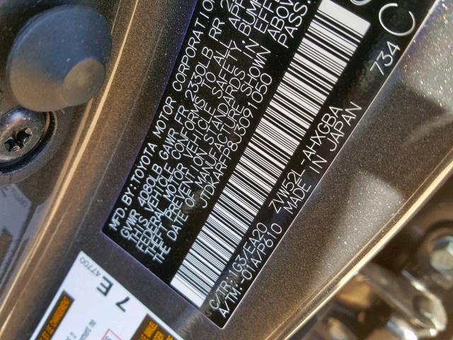 JTDKARFP8J3091050 - 2018 TOYOTA PRIUS PRIM 石墨色 照片 10