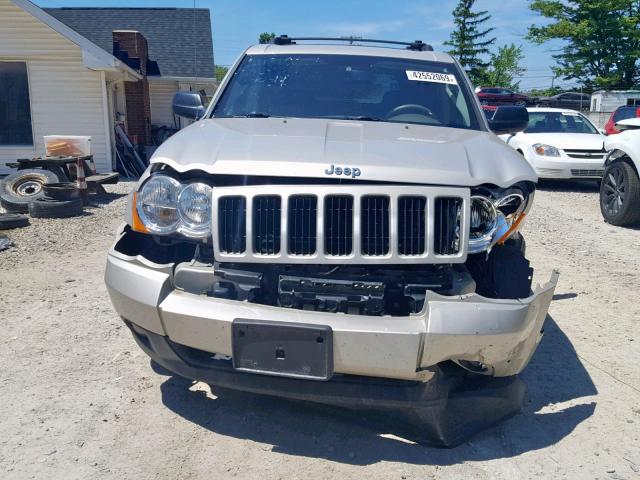 1J4PR4GKXAC145916 - 2010 JEEP GRAND CHER SILVER photo 9