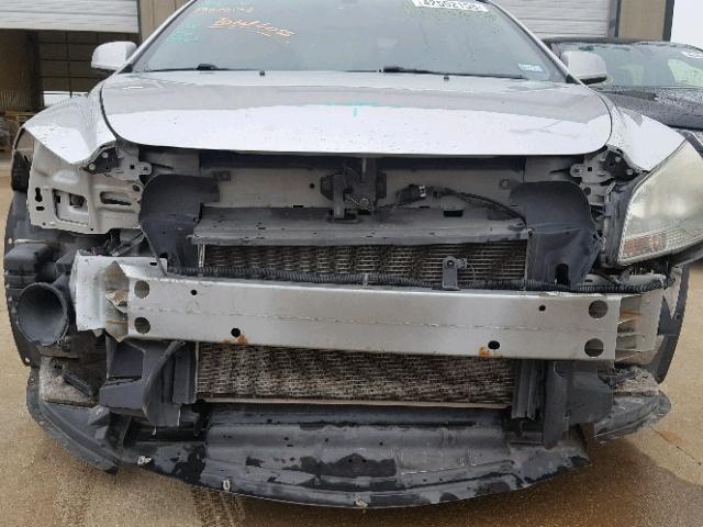 1G1ZC5EB6A4145715 - 2010 CHEVROLET MALIBU 1LT 银色 照片 9