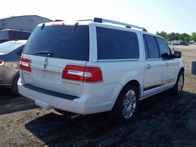 5LMJJ3J56DEL05873 - 2013 LINCOLN NAVIGATOR WHITE photo 4