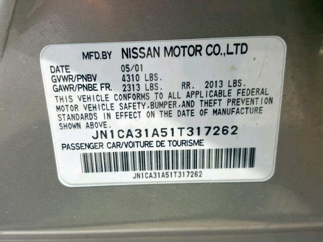 JN1CA31A51T317262 - 2001 NISSAN MAXIMA GXE SILVER photo 10