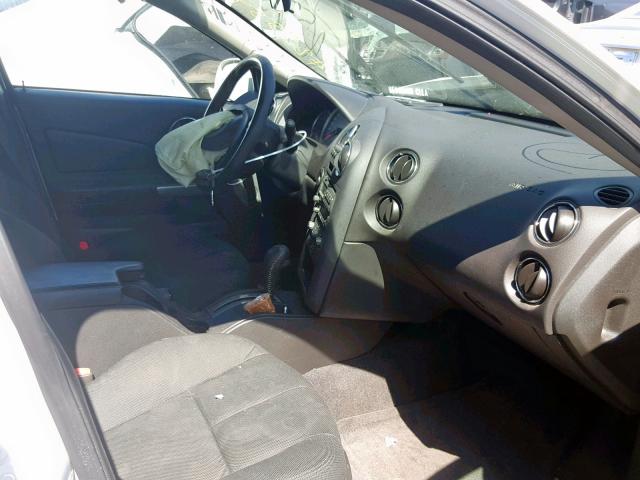 2G2WP552281121789 - 2008 PONTIAC GRAND PRIX WHITE photo 5