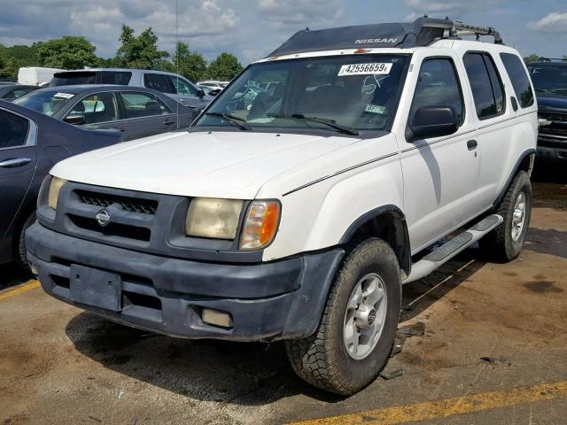 5N1ED28T3YC508635 - 2000 NISSAN XTERRA XE WHITE photo 2