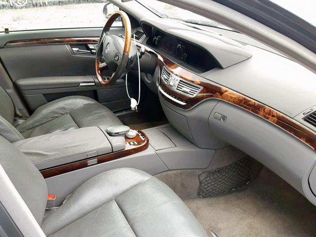 WDDNG71X49A283151 - 2009 MERCEDES-BENZ S 550 GRAY photo 5