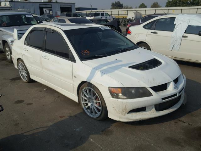 JA3AH86D45U033023 - 2005 MITSUBISHI LANCER EVO WHITE photo 1