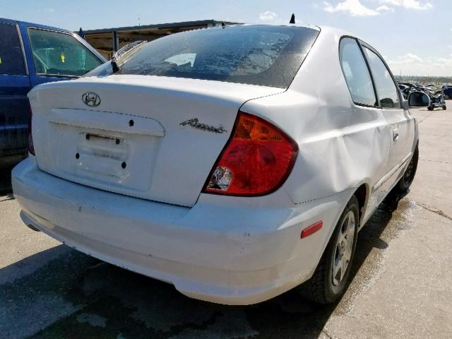 KMHCG35CX4U306873 - 2004 HYUNDAI ACCENT GL WHITE photo 4