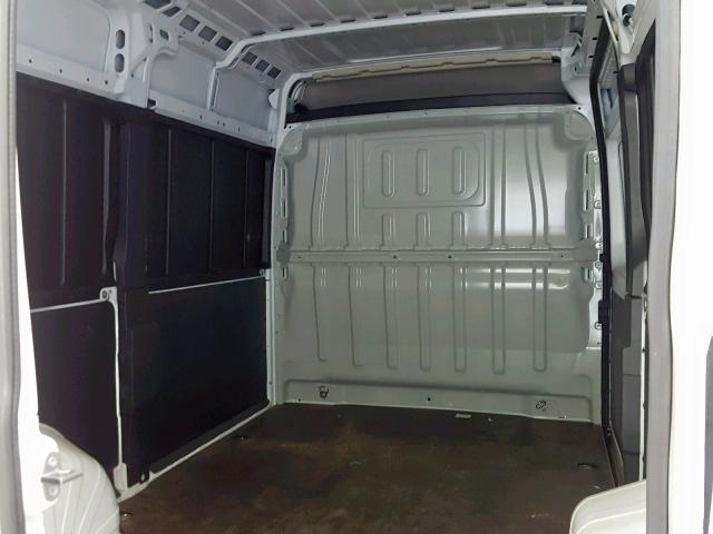 3C6TRVCG5JE145706 - 2018 RAM PROMASTER 白色 照片 6