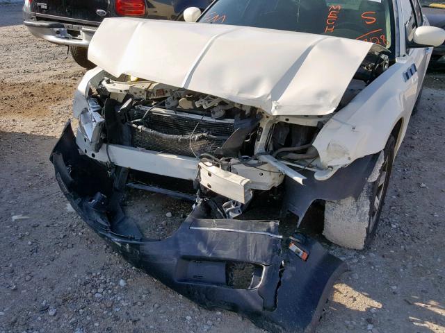 2C3KA53G56H129128 - 2006 CHRYSLER 300 TOURIN WHITE photo 9