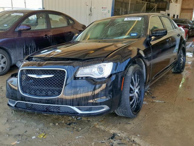 2C3CCAAG9GH135381 - 2016 CHRYSLER 300 LIMITE BLACK photo 2