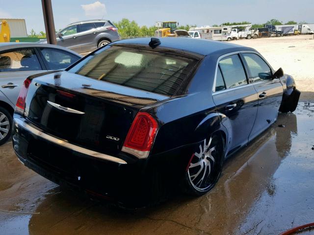 2C3CCAAG9GH135381 - 2016 CHRYSLER 300 LIMITE BLACK photo 4