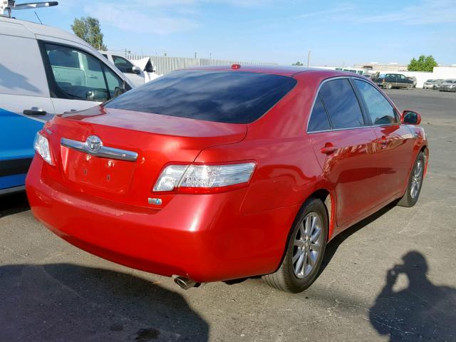 4T1BB3EK4BU131762 - 2011 TOYOTA CAMRY HYBR RED photo 4