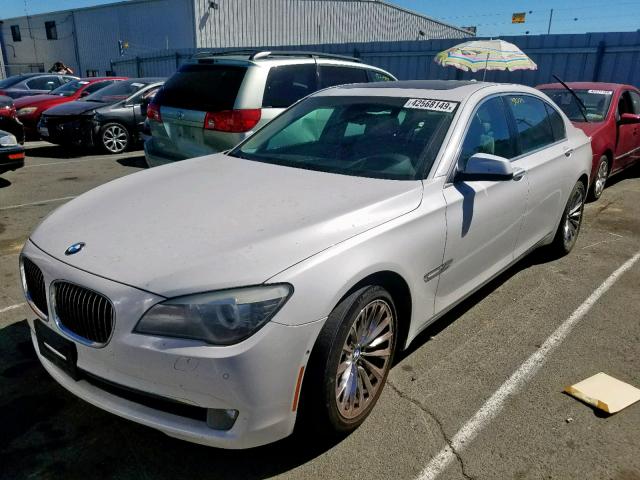 WBAKB8C50BCY66952 - 2011 BMW ALPINA B7 WHITE photo 2