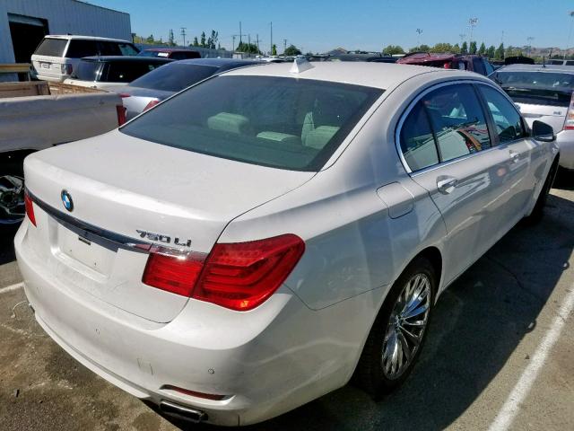 WBAKB8C50BCY66952 - 2011 BMW ALPINA B7 WHITE photo 4