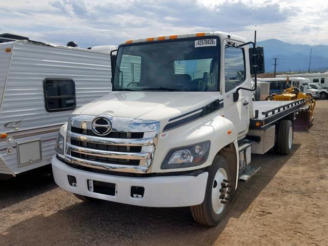 5PVNJ8JJ7J4S50564 - 2018 HINO 258/268 WHITE photo 2