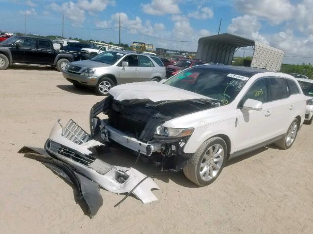 2LMHJ5FR6ABJ03538 - 2010 LINCOLN MKT WHITE photo 2