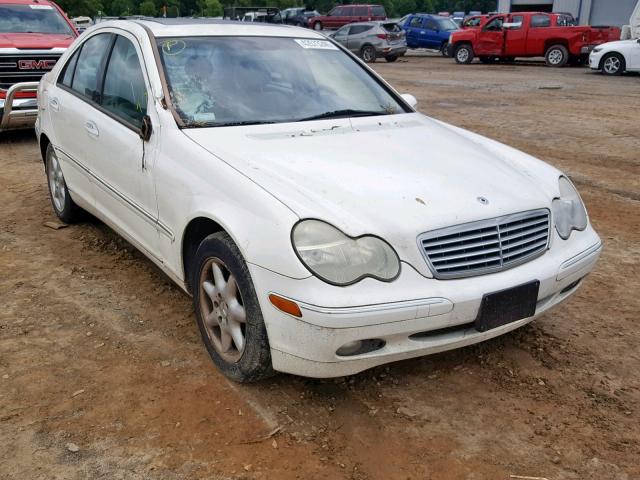 WDBRF64J73F352875 - 2003 MERCEDES-BENZ C 320 WHITE photo 1