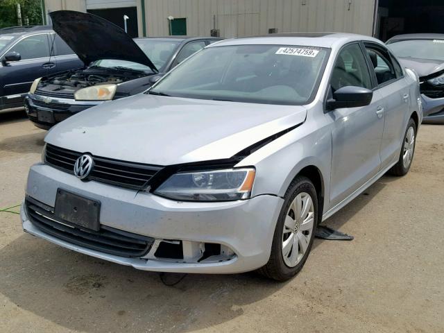 3VW1K7AJ4CM355234 - 2012 VOLKSWAGEN JETTA BASE SILVER photo 2