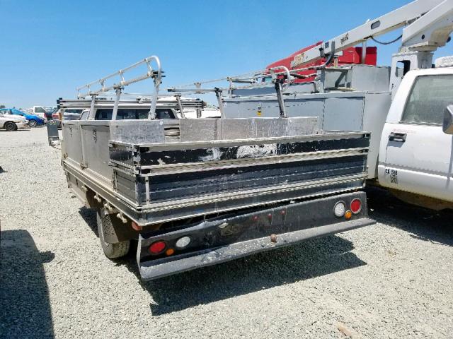 JT5RN75T8J0023690 - 1988 TOYOTA PICKUP CAB WHITE photo 3