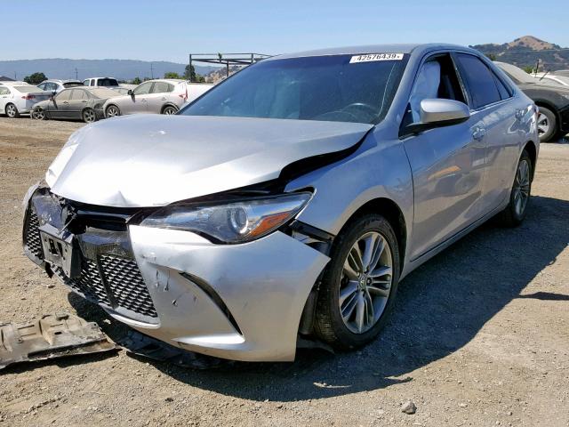 4T1BF1FK8GU595586 - 2016 TOYOTA CAMRY LE SILVER photo 2