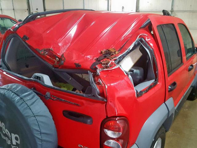 1J4GL48K85W592877 - 2005 JEEP LIBERTY SP RED photo 9