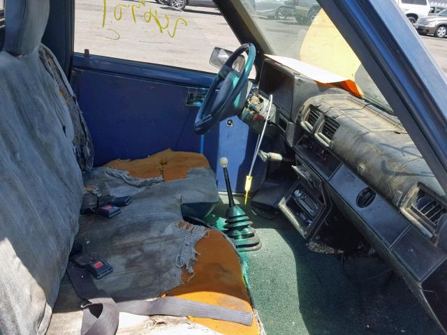 JT4RN50R3J5153397 - 1988 TOYOTA PICKUP 1/2 BLUE photo 5