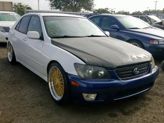 JTHBD182710019542 - 2001 LEXUS IS 300 WHITE photo 1