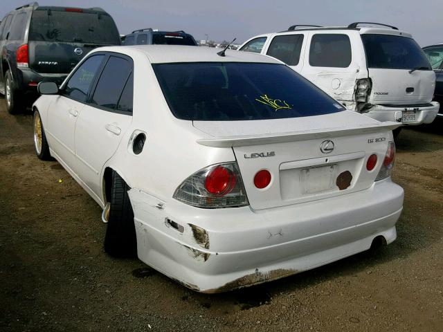 JTHBD182710019542 - 2001 LEXUS IS 300 WHITE photo 3