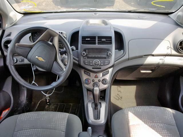 1G1JA5SH9C4109645 - 2012 CHEVROLET SONIC LS 黑色 照片 9