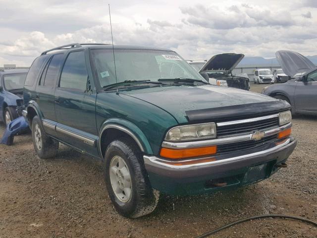 1GNDT13W8W2234079 - 1998 CHEVROLET BLAZER GREEN photo 1