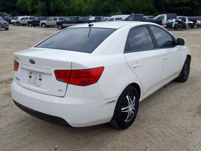 KNAFU4A21A5175526 - 2010 KIA FORTE EX WHITE photo 4