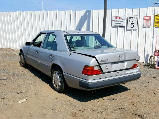 WDBEA34E7PB889127 - 1993 MERCEDES-BENZ 400 E SILVER photo 3