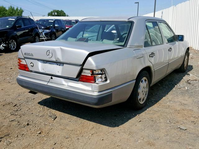 WDBEA34E7PB889127 - 1993 MERCEDES-BENZ 400 E SILVER photo 4